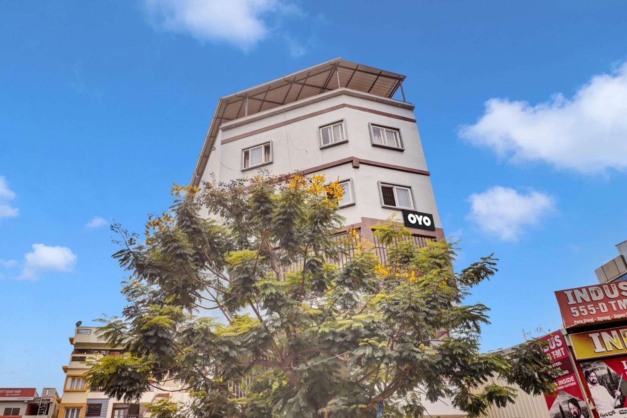 Hotel Millennium Comfort Bangalore Exterior photo