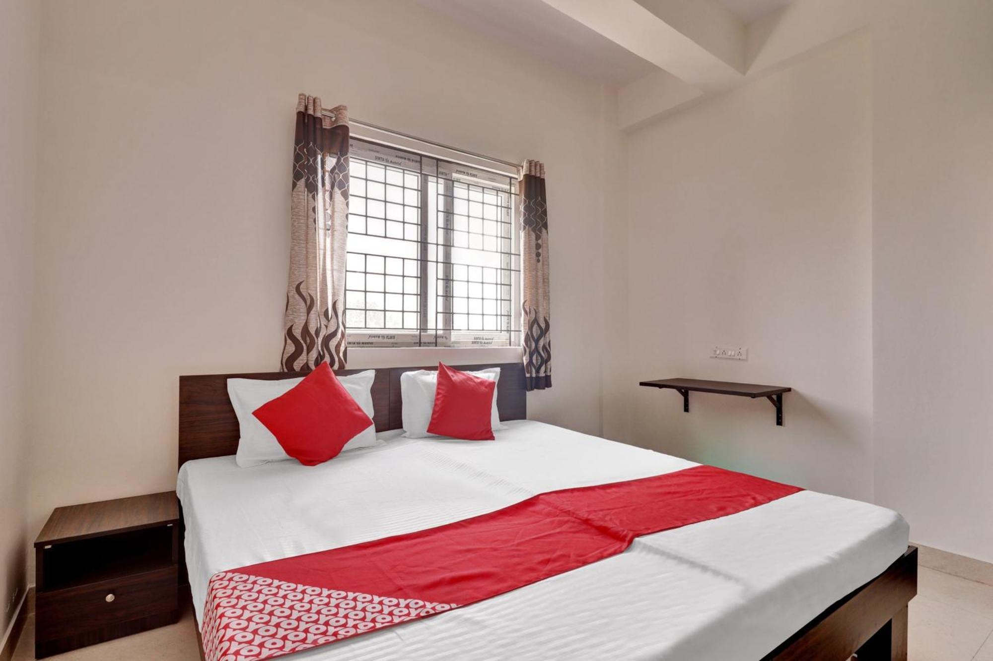Hotel Millennium Comfort Bangalore Exterior photo